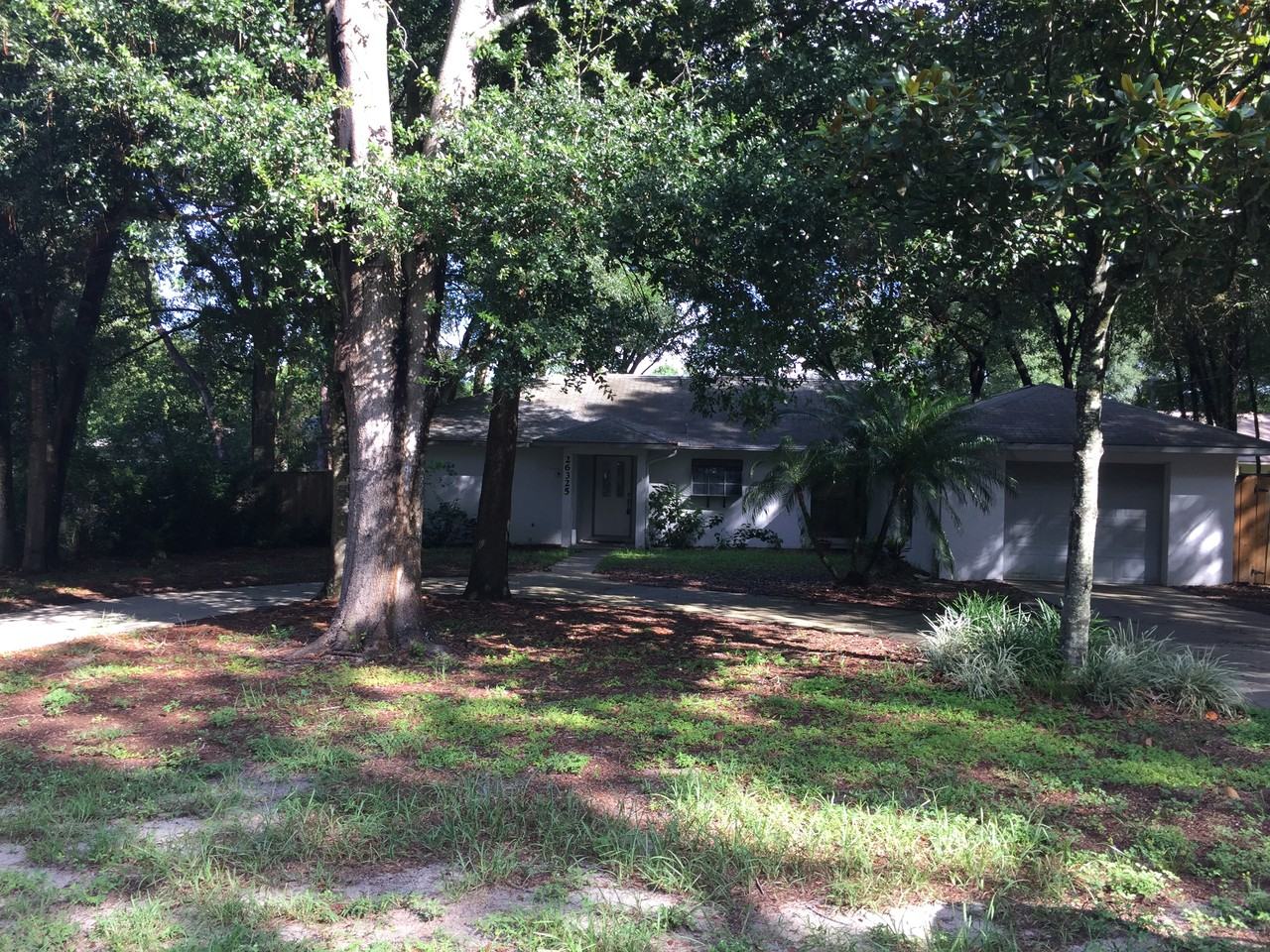 26325 Biltmore St - Photo 2 of 14