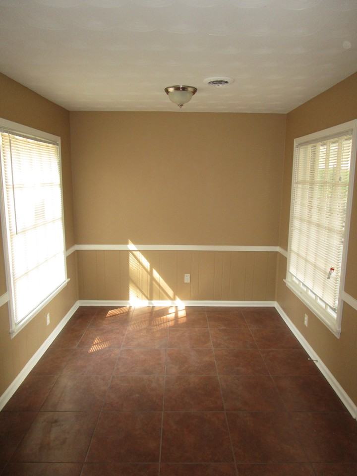 5114 Patrick Henry Dr - Photo 2 of 8