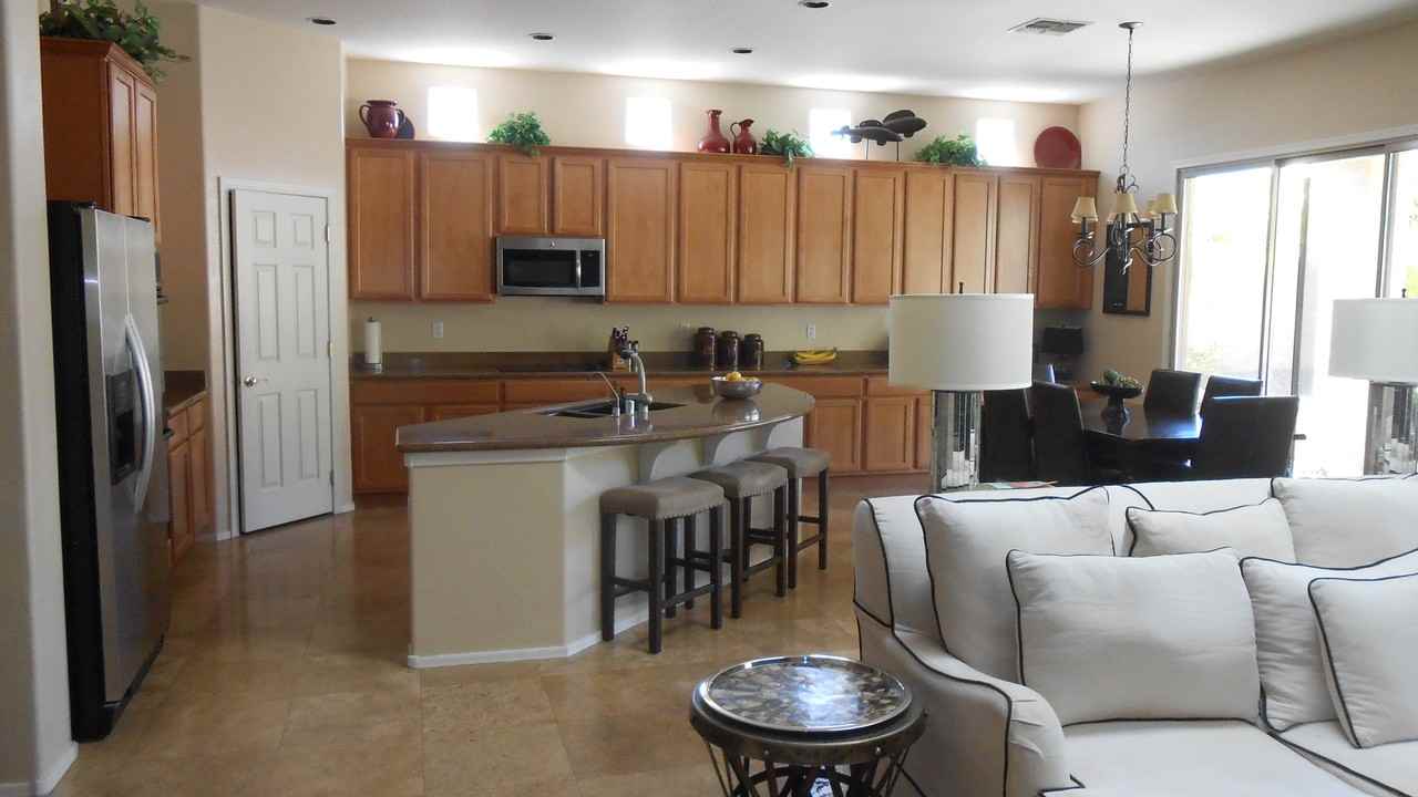 4638 W Marcus Dr - Photo 2 of 23