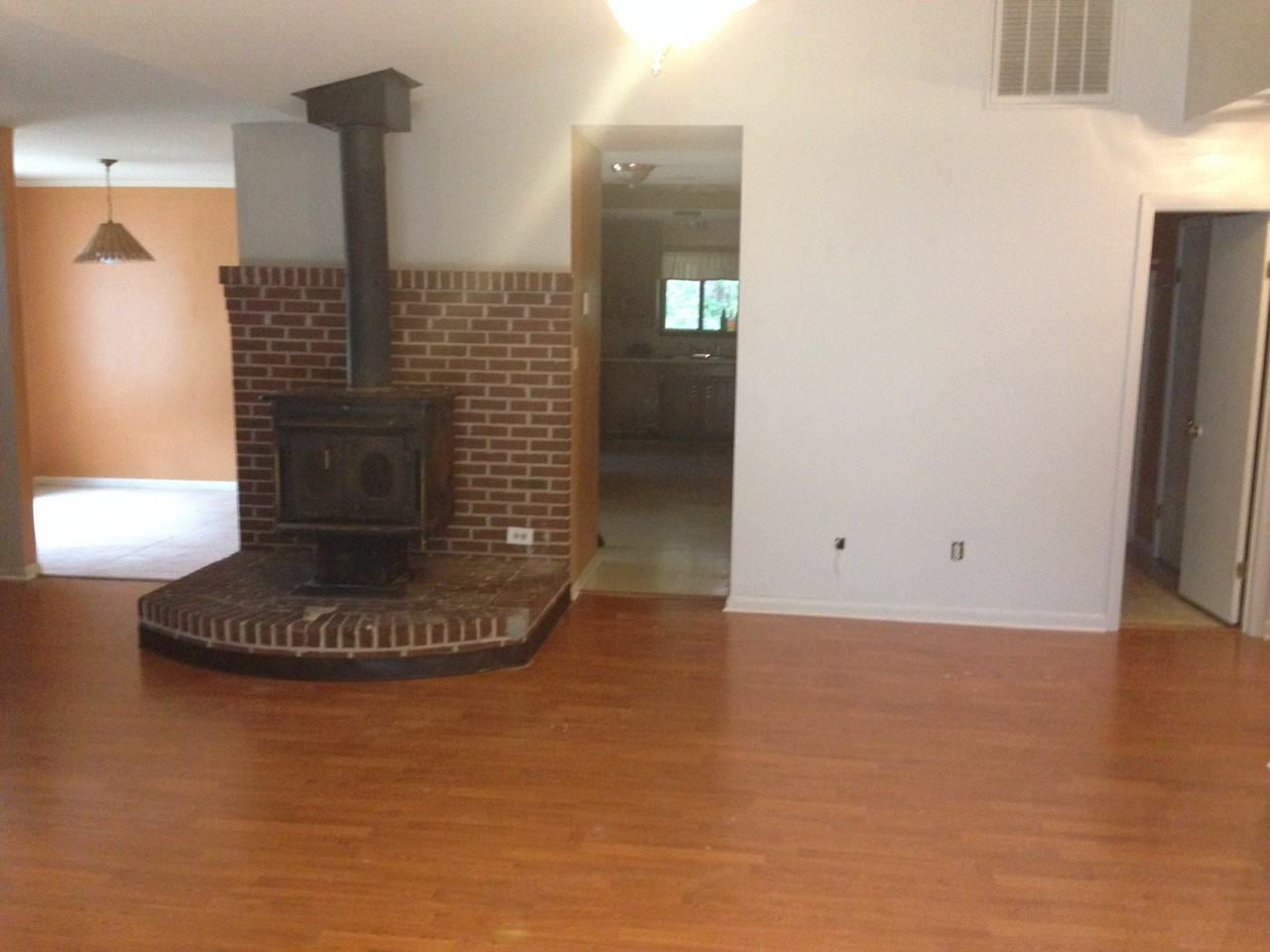 6363 Bolling Brook Ln - Photo 3 of 19