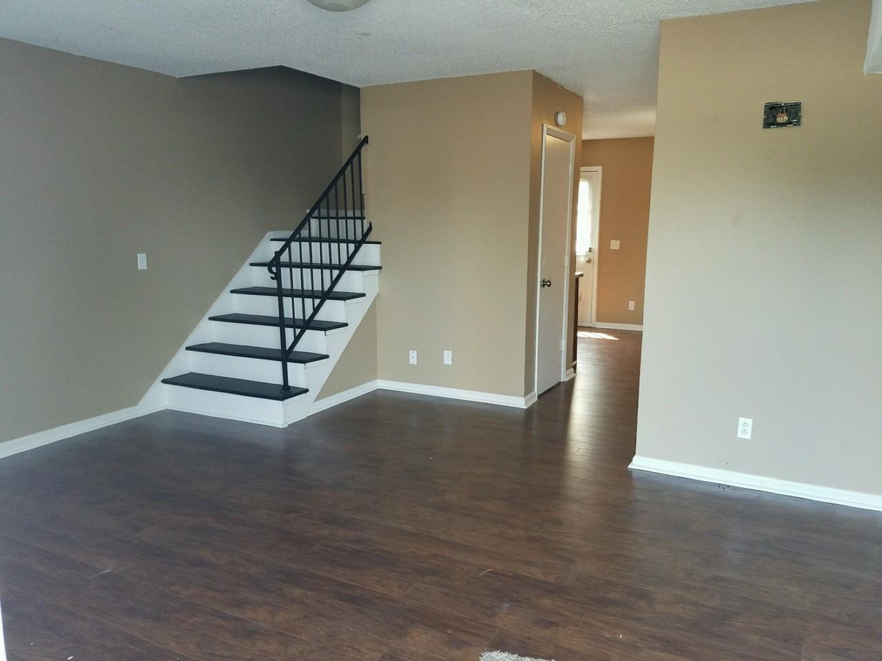 110 Northfield Blvd. - Photo 2 of 11