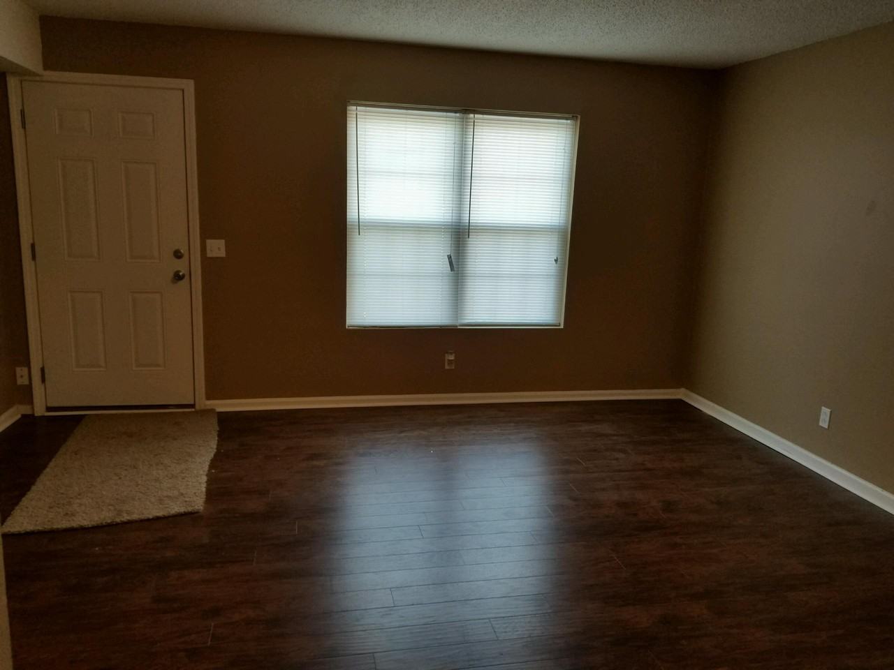 110 Northfield Blvd. - Photo 3 of 11