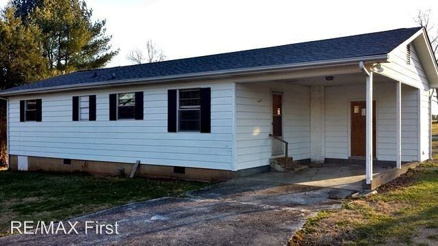 104 Firewood Ln - Photo 2 of 13