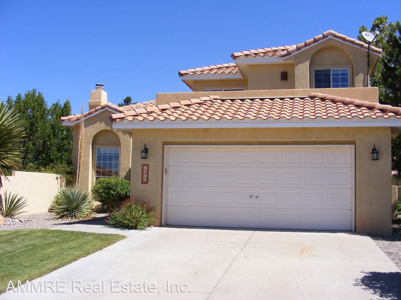 1223 Blue Quail Rd NE - Photo 2 of 42