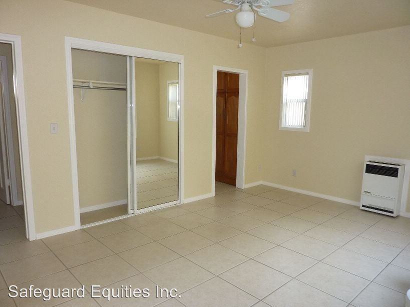 1405 Magnolia Ave - Photo 3 of 8