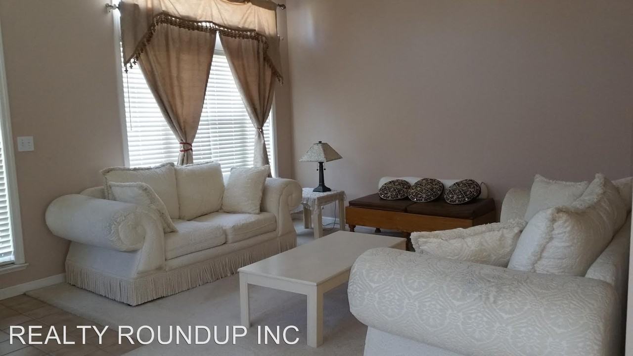 9214 Crosscourt Way - Photo 3 of 5