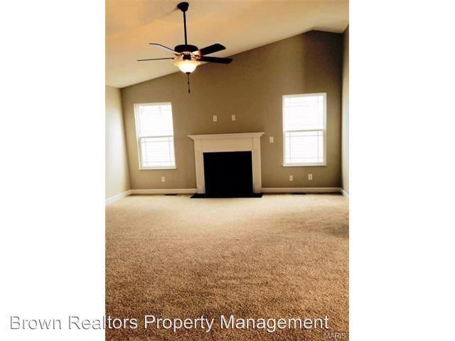 1522 N Parc Grove Ct - Photo 2 of 5