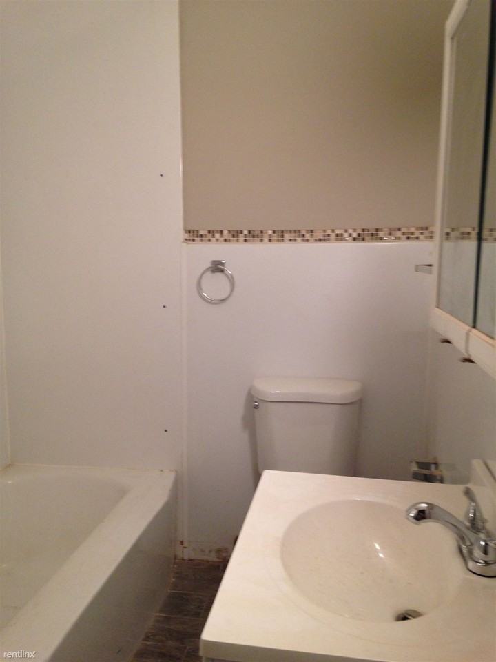 211 Shisler Cir - Photo 2 of 8