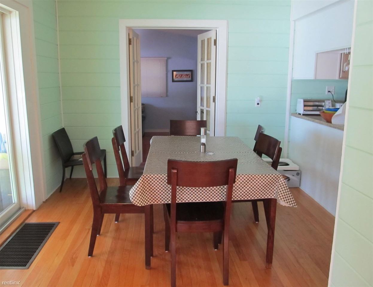 415 N Gremps St - Photo 3 of 10