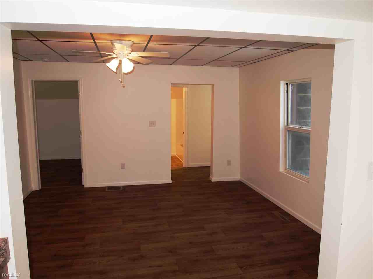 3891 Bankers Rd - Photo 3 of 7