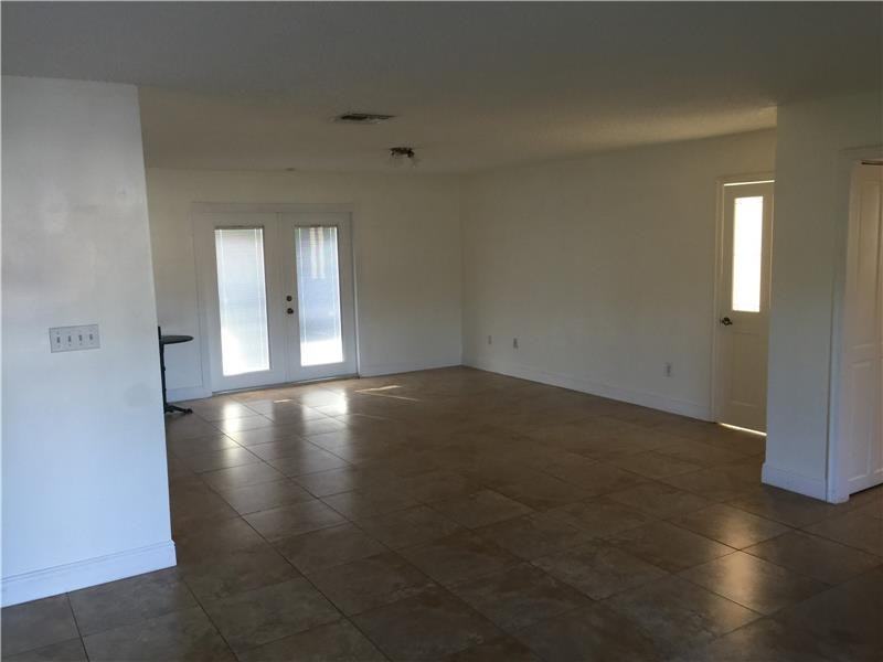 13232 SW 85th Ln - Photo 2 of 8