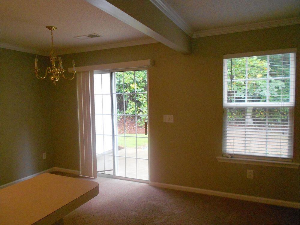 306 Cottonwood Creek Cir - Photo 3 of 11