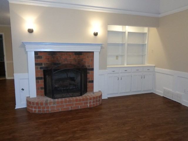 8923 Hickory Trail Dr - Photo 2 of 12