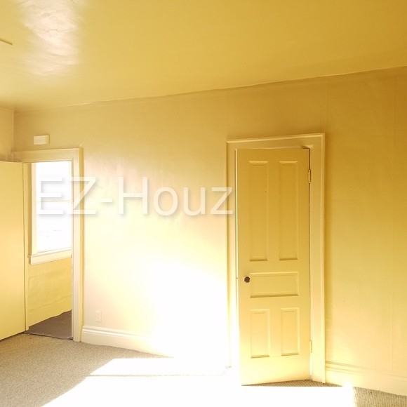 165 Playter St - Photo 3 of 9