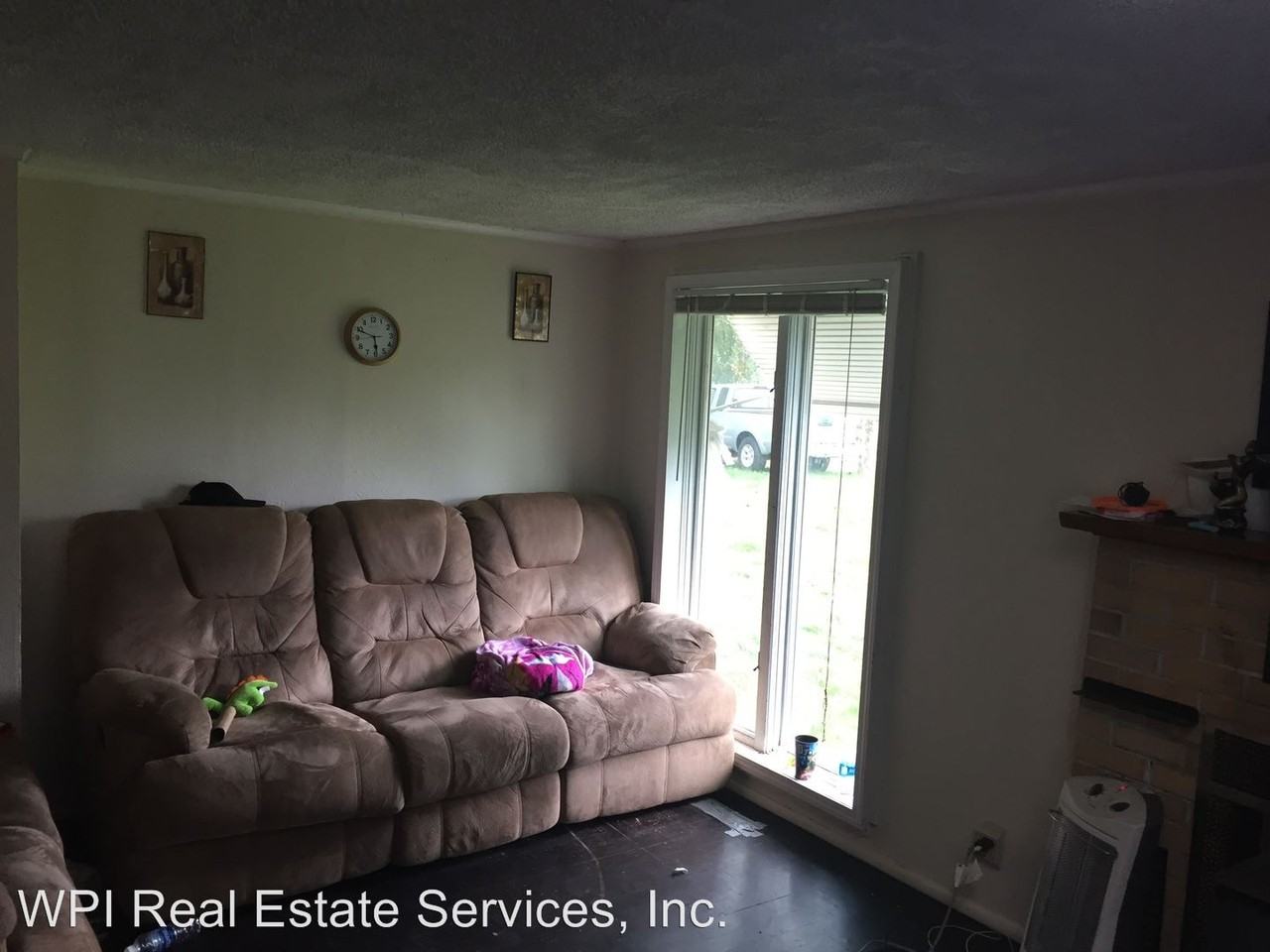 12521 Addison St SW - Photo 3 of 11