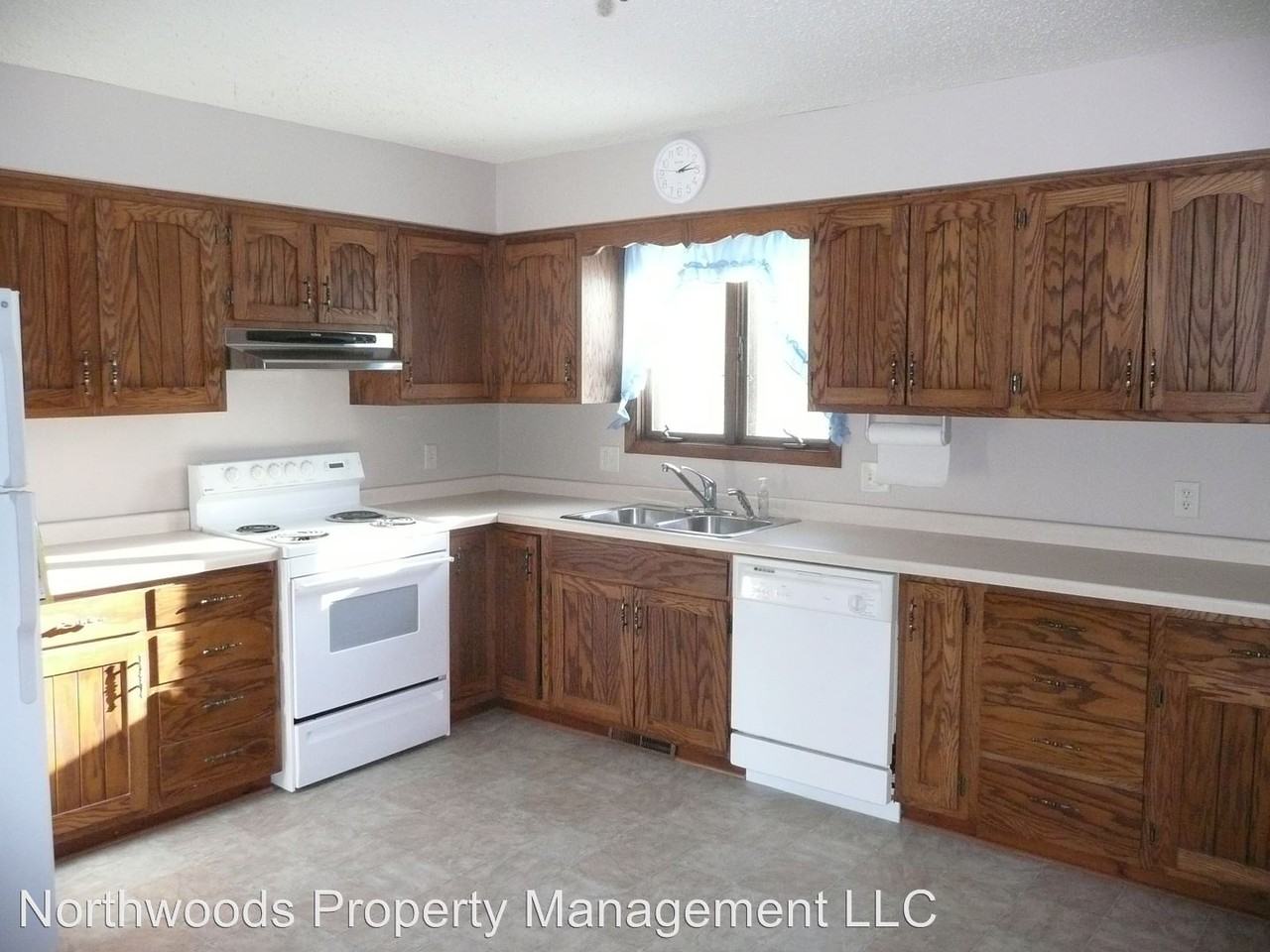 9531 Country Club Rd - Photo 3 of 3