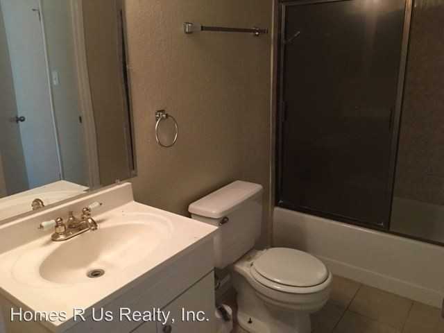 3904 Cypress Glen Blvd - Photo 3 of 11