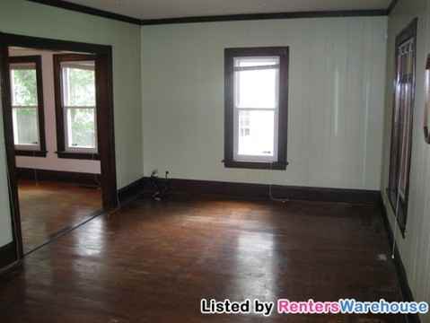 3013 30th Ave S - Photo 2 of 15