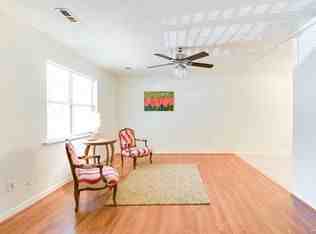 815 Bedrock Ln - Photo 3 of 9