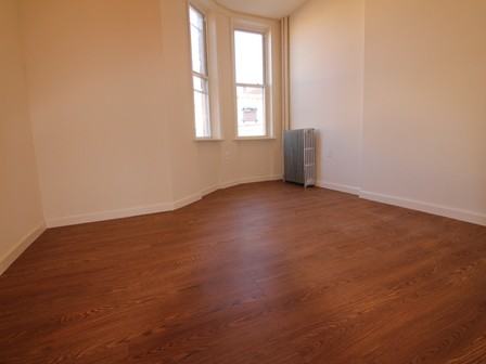 60-62 Catalpa #2l - Photo 2 of 5