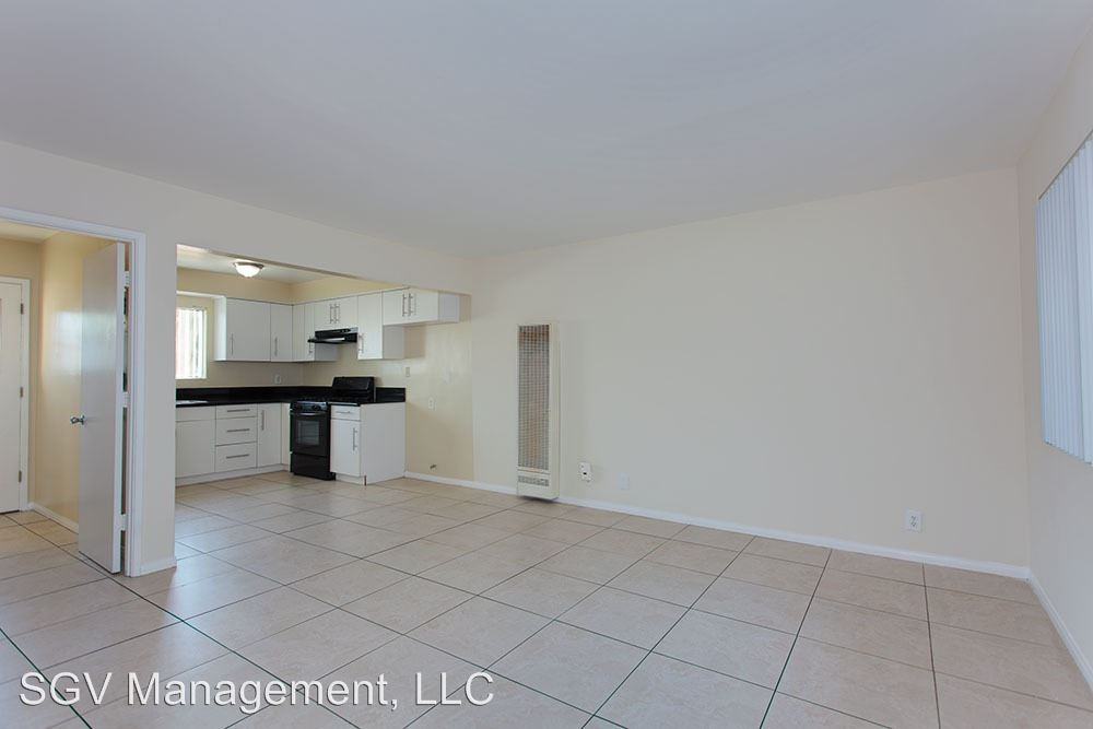 1326 Mountain Ave - Photo 3 of 20