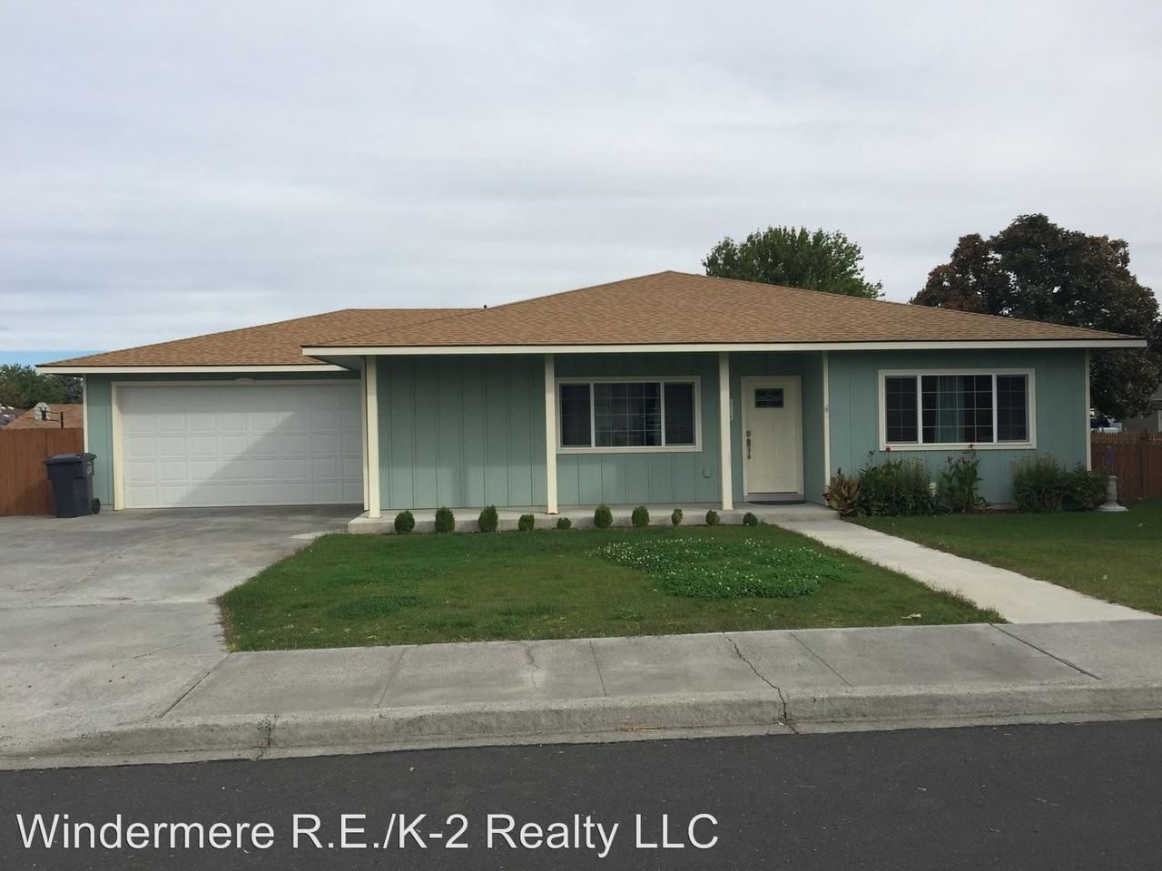 415 E Hamlet St - Photo 3 of 15