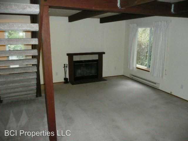 3814 73rd Ave Ct NW - Photo 2 of 9