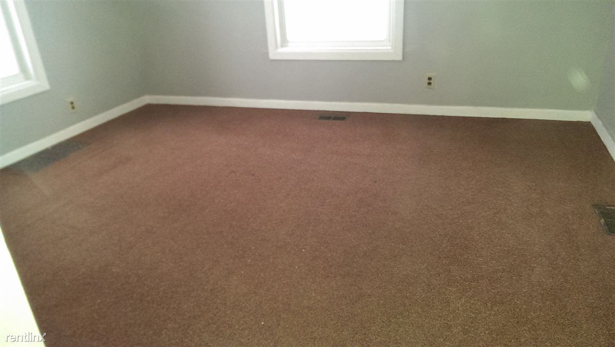 1306 Jerome St - Photo 2 of 8