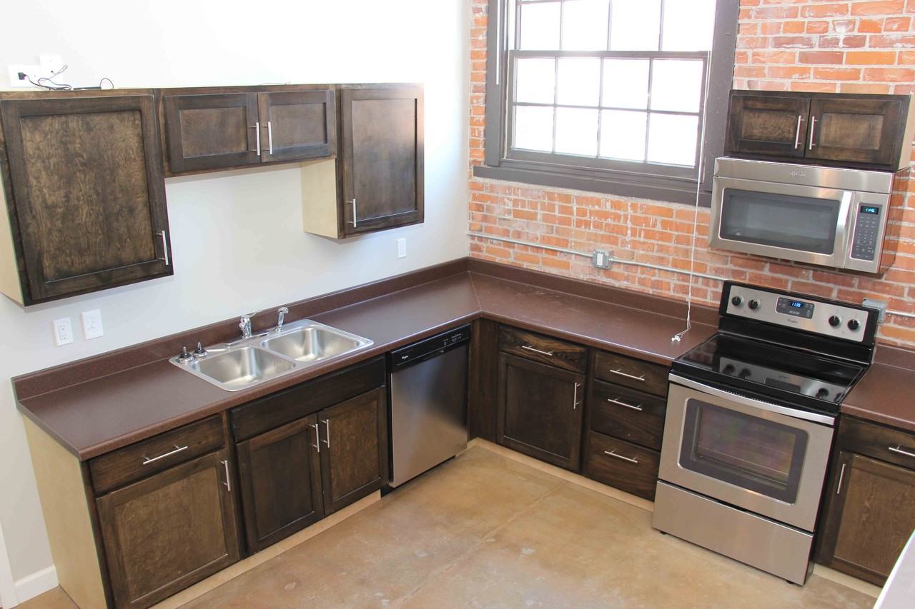 402 W 3rd St #202 - Photo 3 of 18