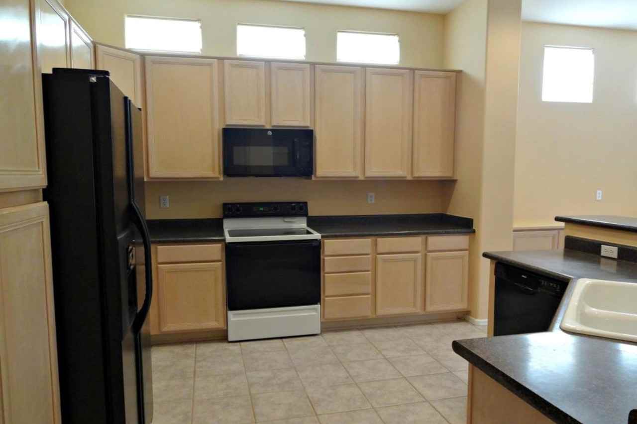 4354 E Briles Rd - Photo 3 of 16