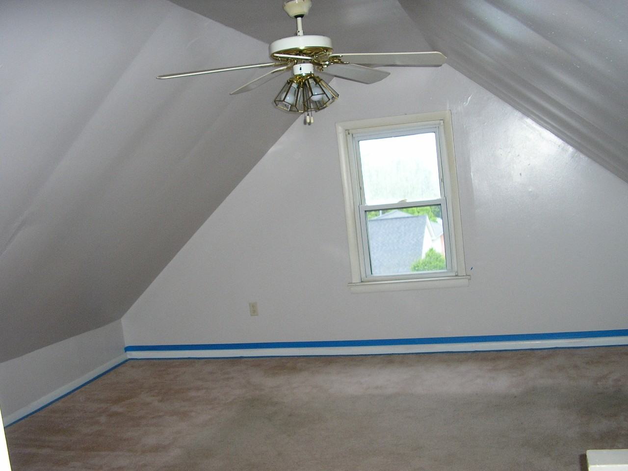 193 Union Blvd - Photo 2 of 7