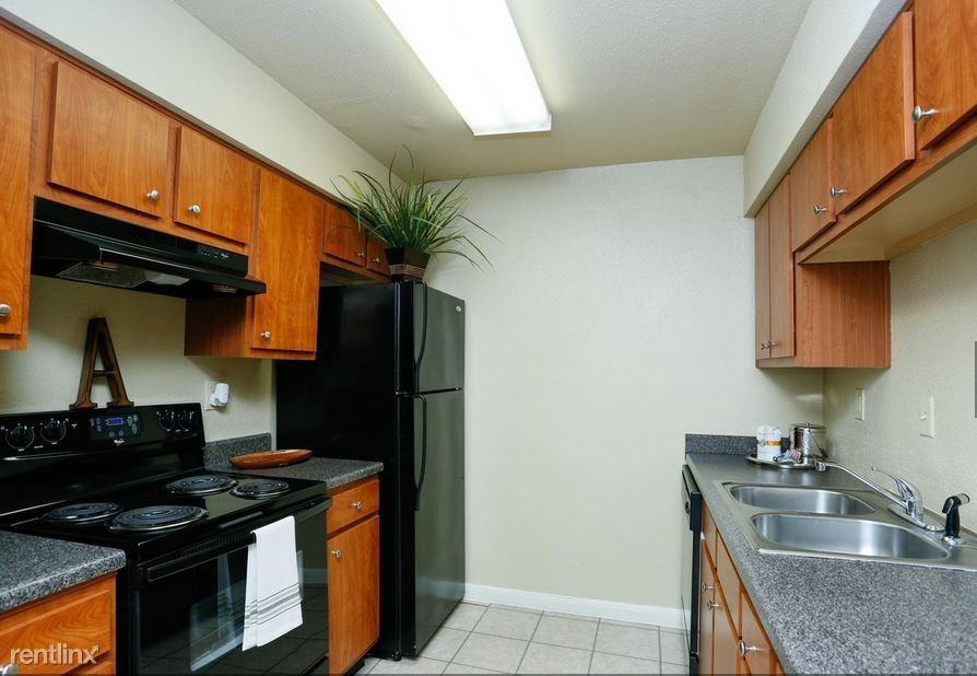 Briar Forest and Beaconshire ID 5925 - Photo 3 of 10