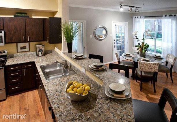 Westheimer Rd. and S. Voss Rd. ID 5932 - Photo 2 of 10