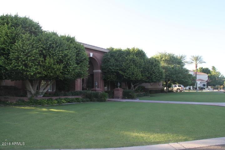 1440 N 40th St #4 - Photo 2 of 6