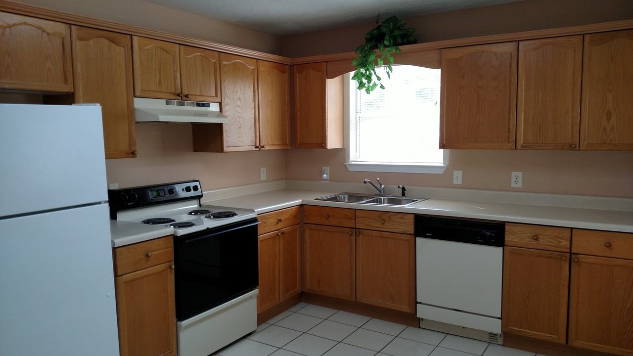 9893 Bettis Estates Ln - Photo 2 of 11