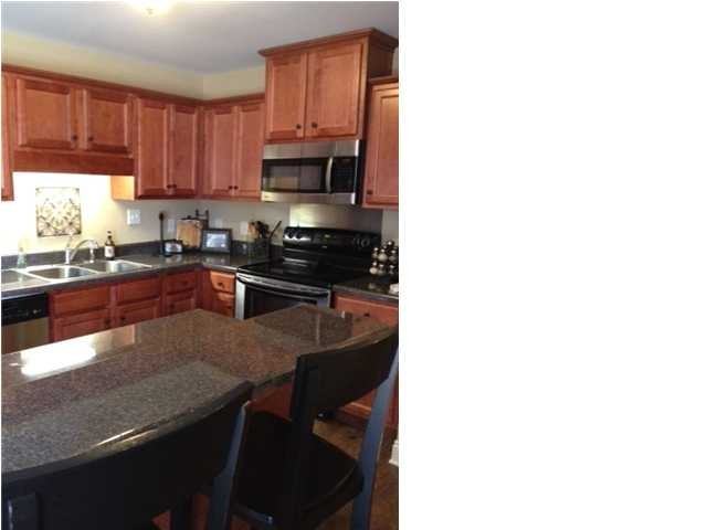 9613 Misty Leaf Dr N - Photo 2 of 9