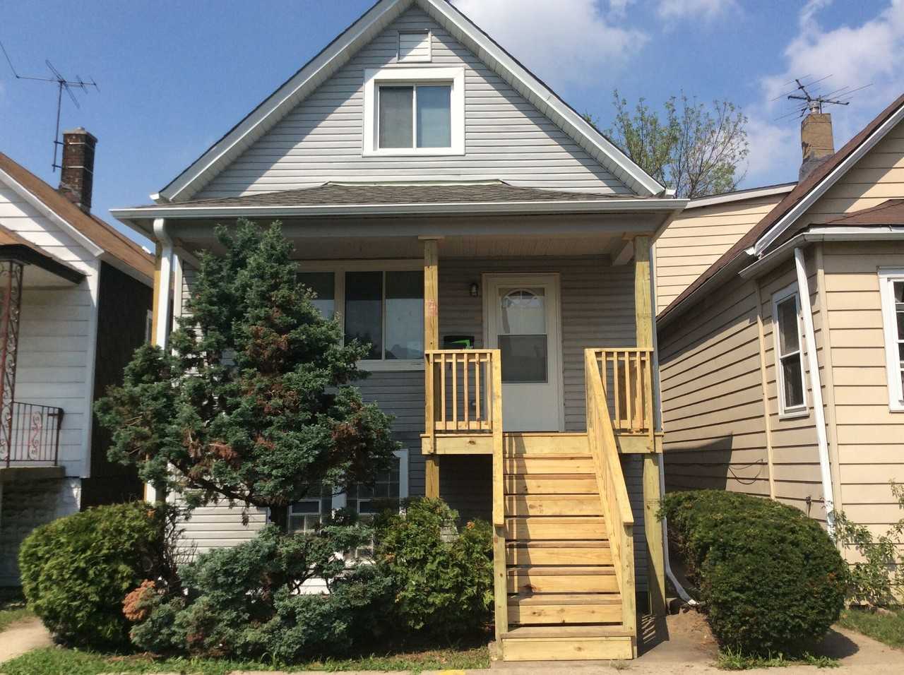 10810 S Ave J - Photo 2 of 17