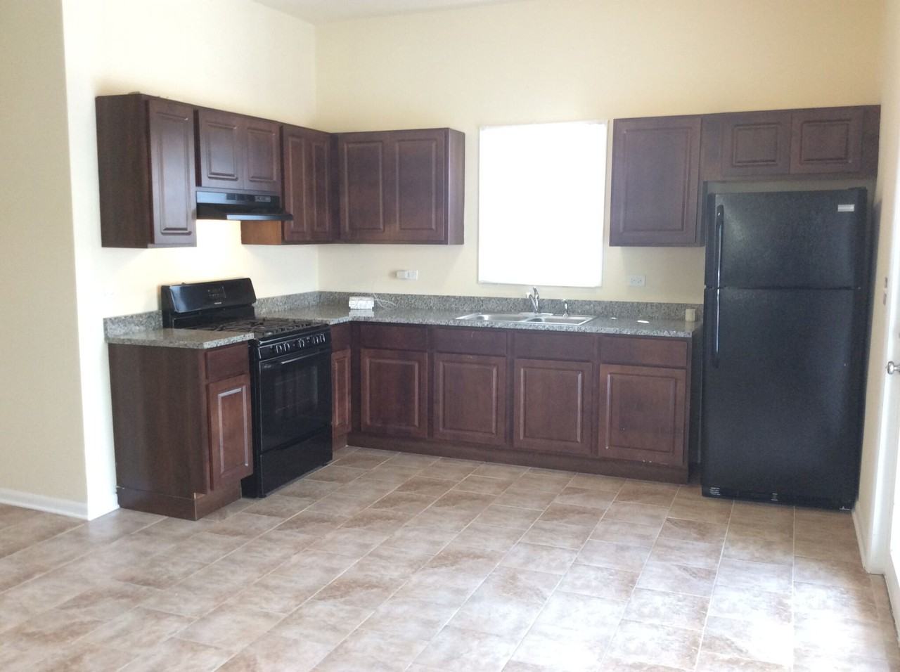 10810 S Ave J - Photo 3 of 17