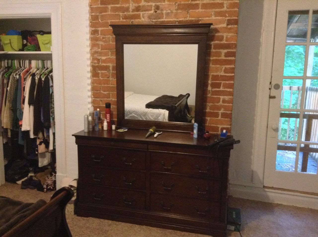 66 Grace St - Photo 2 of 6