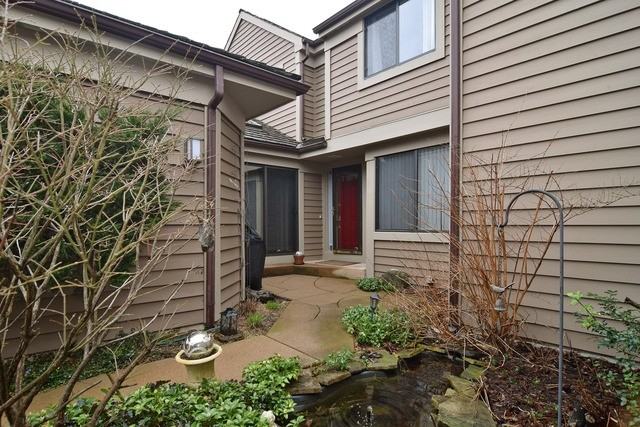 599-301 White Oak Ln #473 - Photo 3 of 25