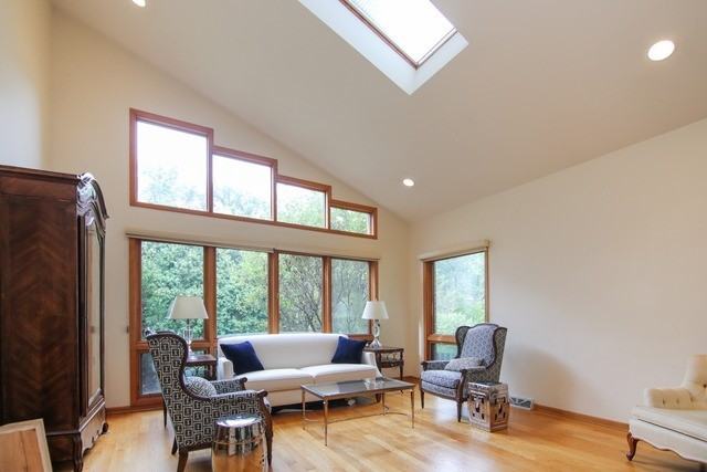 465 Drexel Ave - Photo 3 of 10