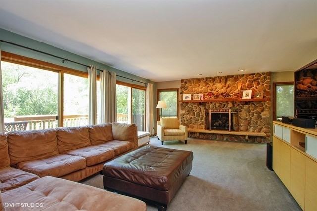 26193 N Greenbriar Ct - Photo 2 of 15