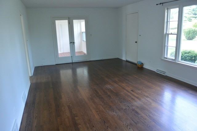 714 W Woodland Rd - Photo 3 of 17
