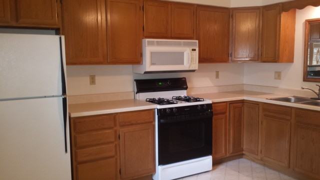 150 N Birch St #4 - Photo 3 of 11