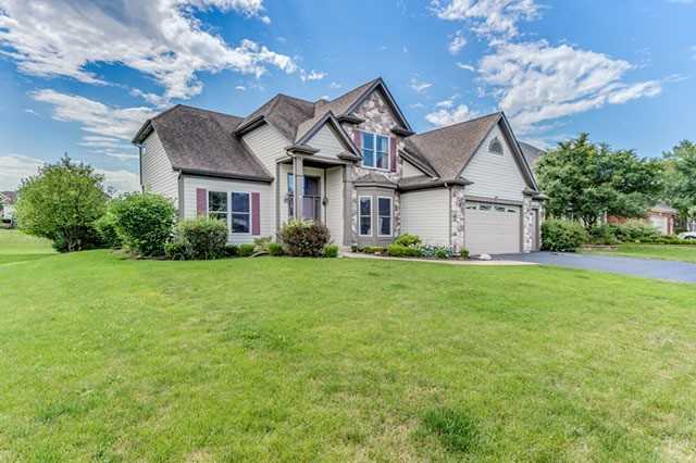 842 Columbia Cir - Photo 2 of 25