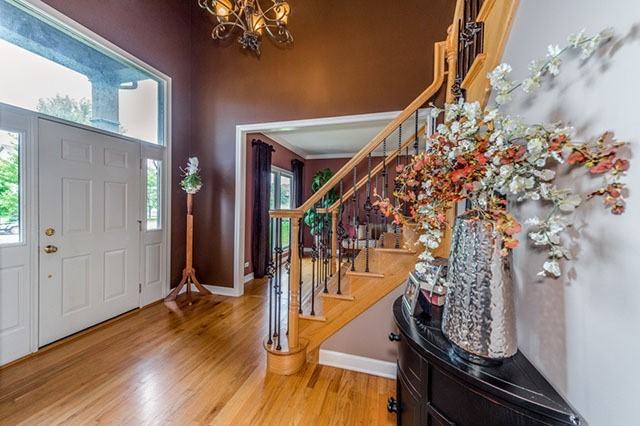 842 Columbia Cir - Photo 3 of 25