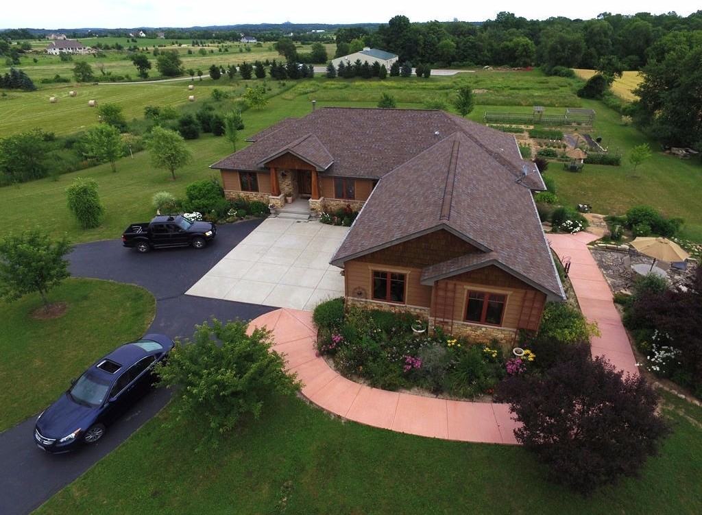 730 Erin Rd - Photo 2 of 12