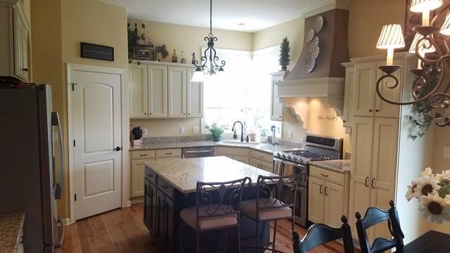 N67W35643 E Stonewood Dr - Photo 2 of 24