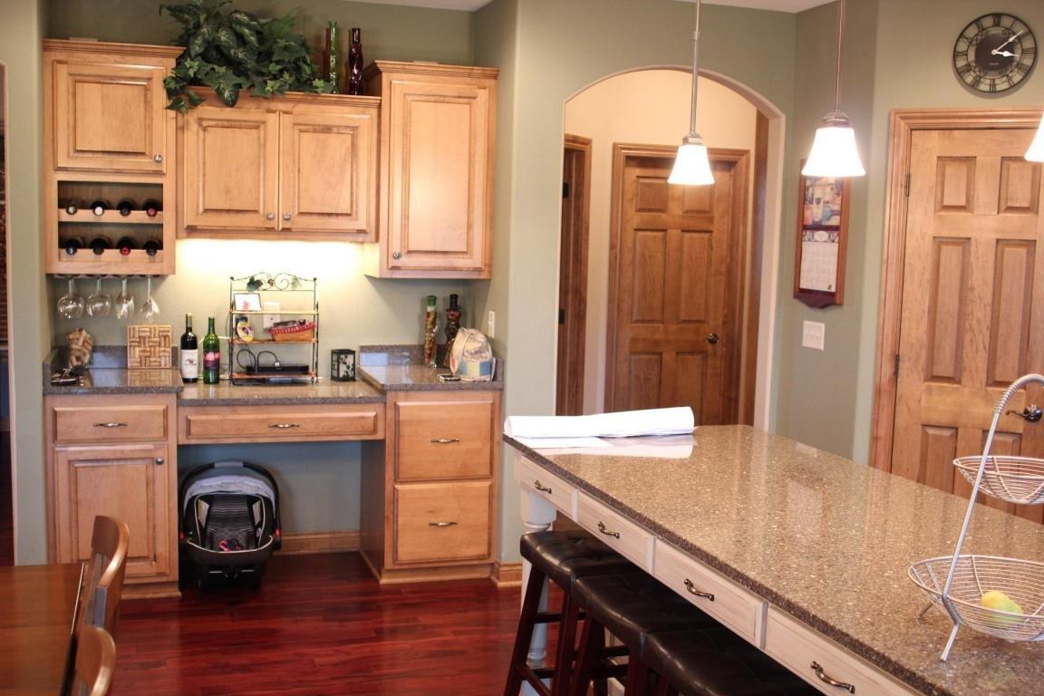 197 Hunters Crossing Ct - Photo 3 of 19