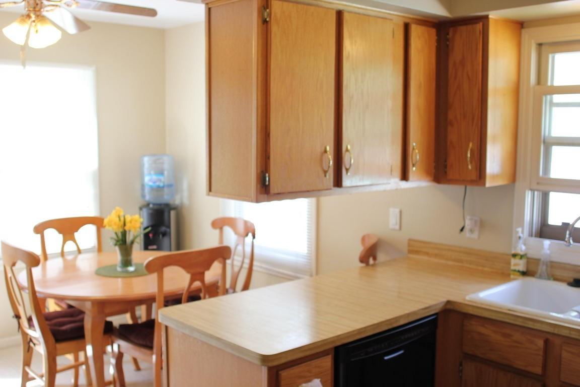 182 Chestnut Ridge Dr - Photo 2 of 18